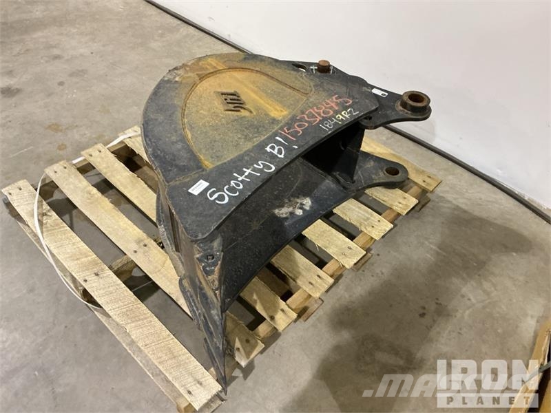 Quantity of (19) Backhoe Loader Bucket - Fits Cat Kašike / Korpe