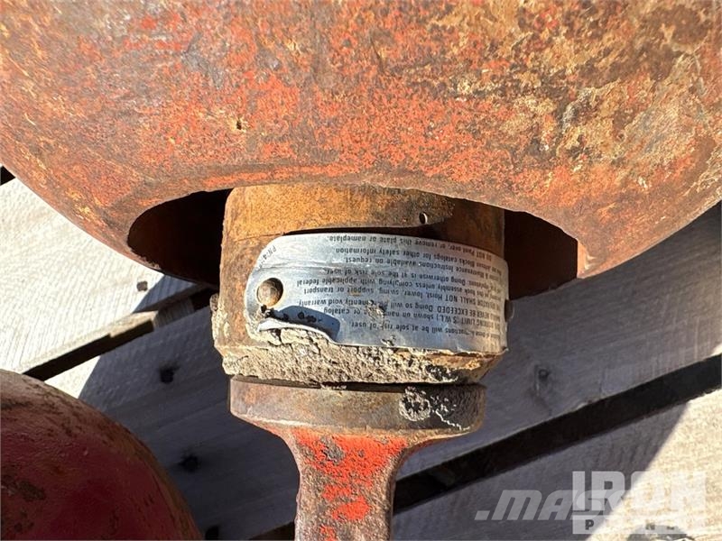  Quantity of (2) 10 ton Overhaul Ball Delovi i oprema za kran