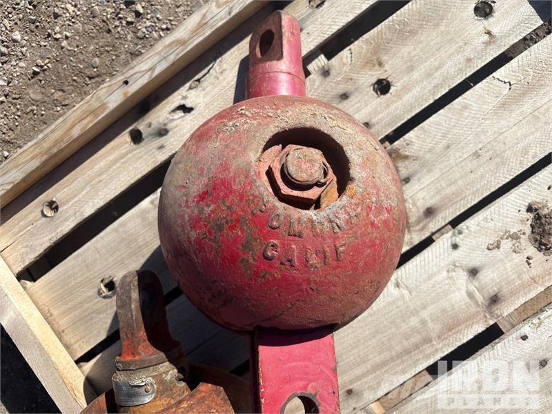  Quantity of (2) 10 ton Overhaul Ball Delovi i oprema za kran