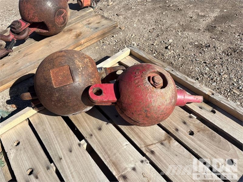  Quantity of (2) 10 ton Overhaul Ball Delovi i oprema za kran