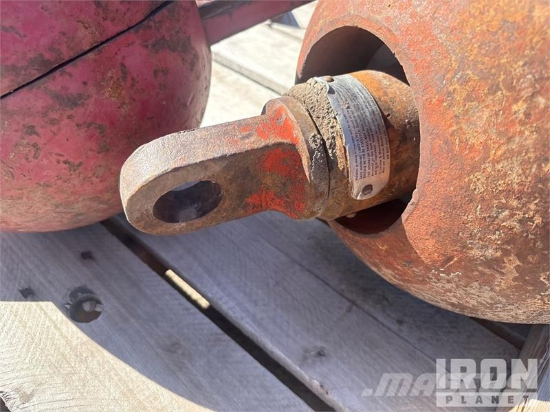  Quantity of (2) 10 ton Overhaul Ball Delovi i oprema za kran