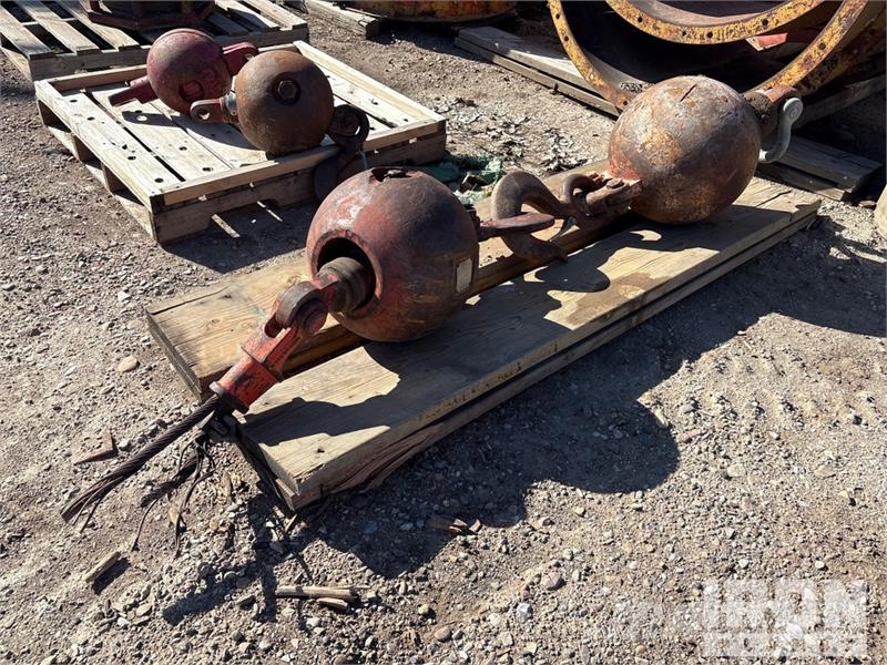  Quantity of (2) 12 ton Overhaul Ball Delovi i oprema za kran