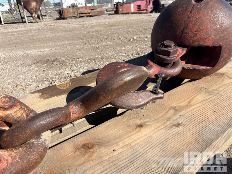  Quantity of (2) 12 ton Overhaul Ball Delovi i oprema za kran