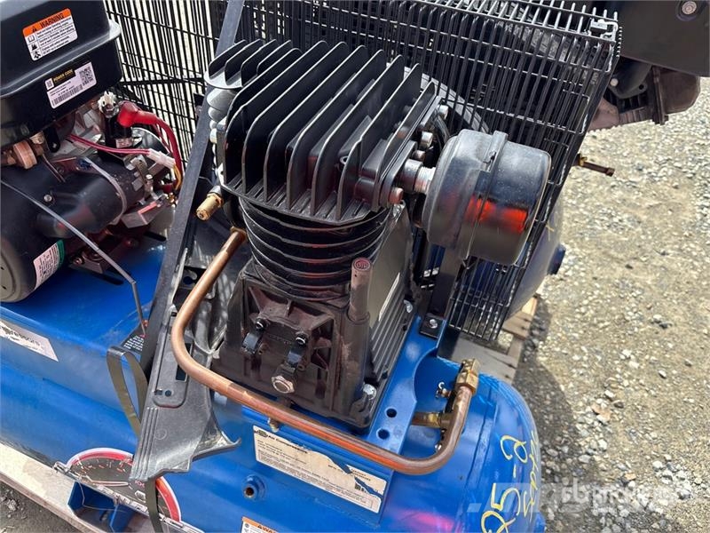  Quantity of (2) 13.5 cfm 30 gal Air Compressor مكابس