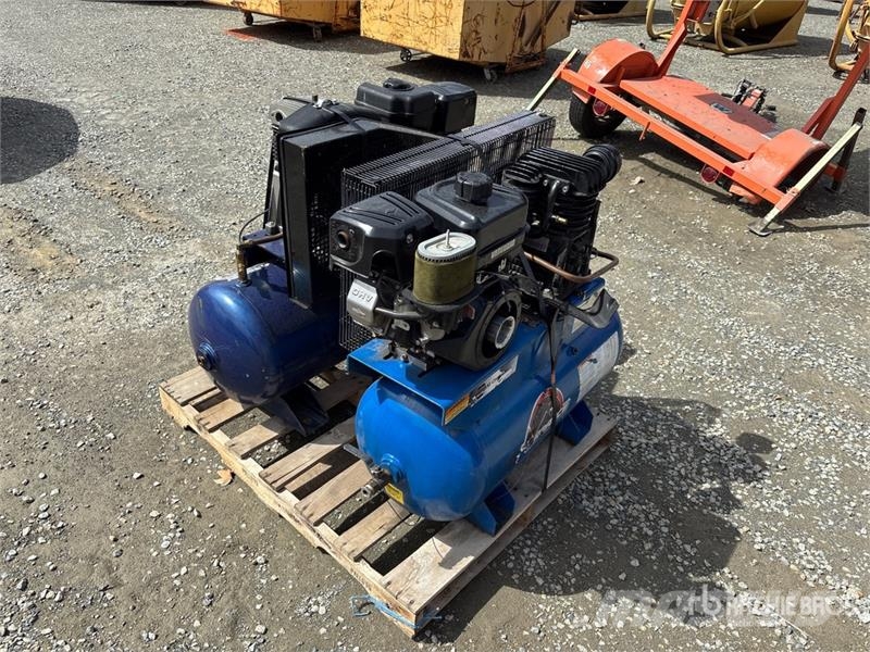  Quantity of (2) 13.5 cfm 30 gal Air Compressor مكابس