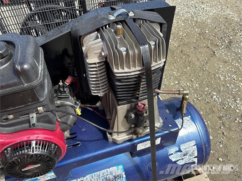  Quantity of (2) 13.5 cfm 30 gal Air Compressor مكابس