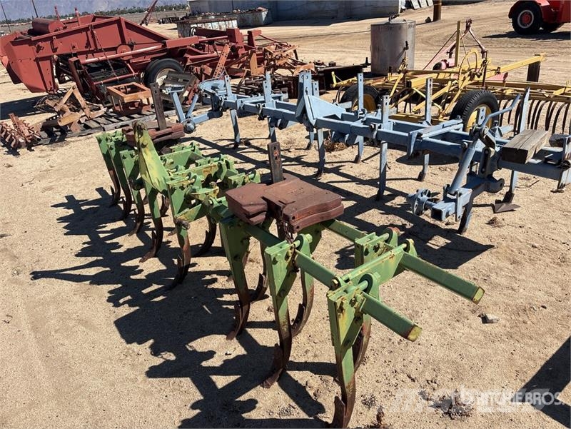  Quantity of (2) 132 in Scarifier Sonstige Baumaschinen