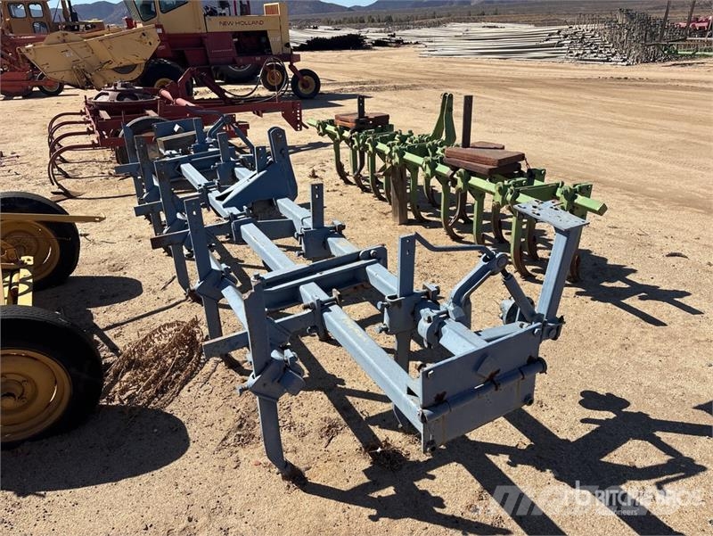  Quantity of (2) 132 in Scarifier Sonstige Baumaschinen