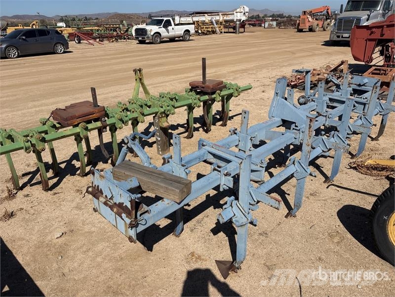  Quantity of (2) 132 in Scarifier Sonstige Baumaschinen