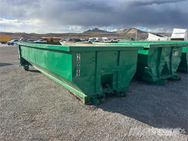 Quantity of (2) 20 ft 20 yard Roll-Off Container Īpaši konteineri
