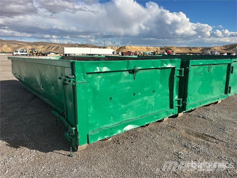 Quantity of (2) 20 ft 20 yard Roll-Off Container Īpaši konteineri