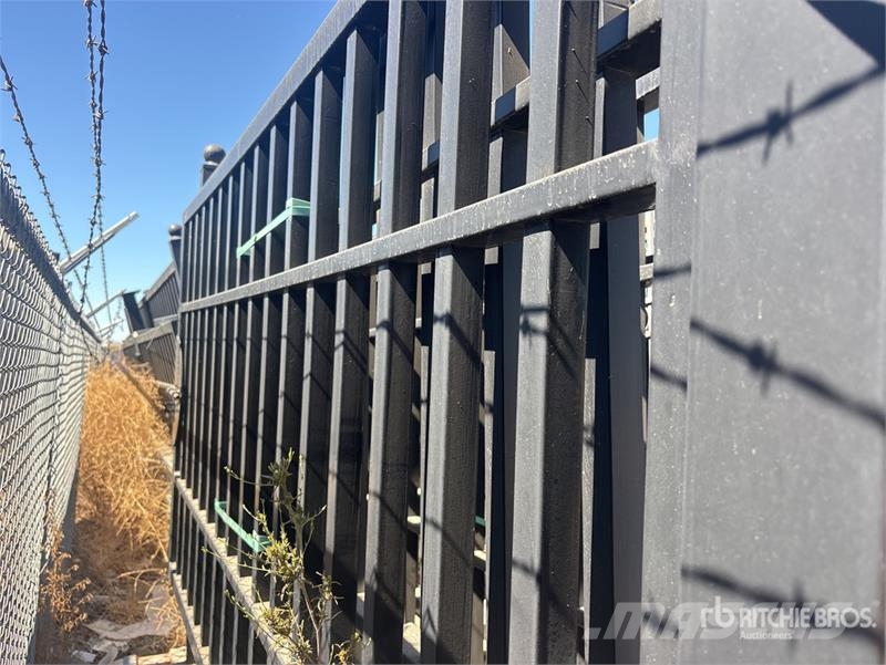 Quantity of (2) 20 ft x 6 ft 7 in Driveway Gate Lauksaimniecība- Citi