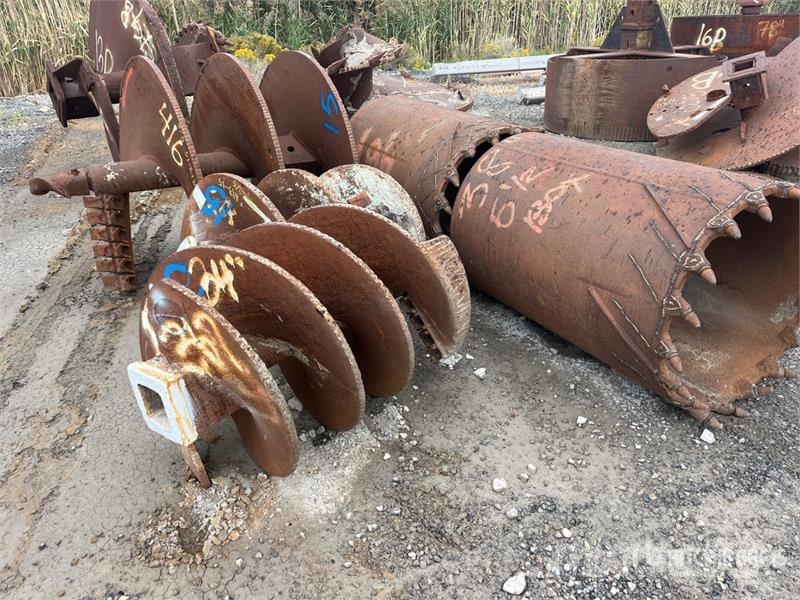 Quantity of (2) 38 In. Core Barrel, (2) 34 In. Dir Olaj és Gáz fúró eszközök