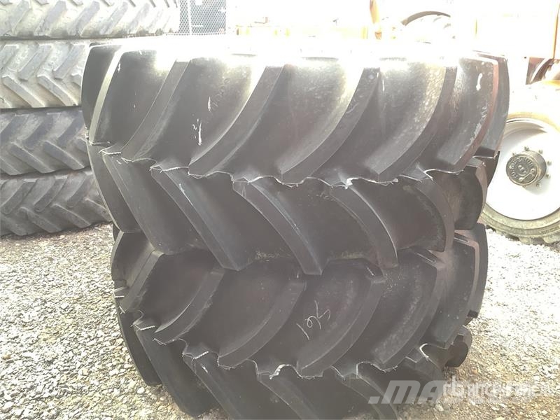 Quantity of (2) 600/65R28 600/65R28 Tires Tyres, wheels and rims