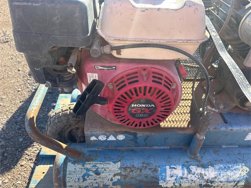 Quantity of (2) Air Compressor Kompressoren