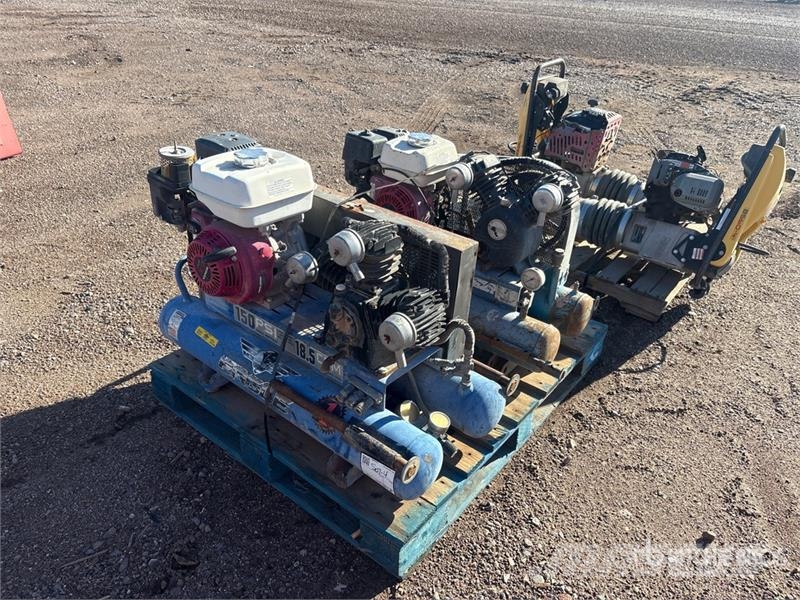 Quantity of (2) Air Compressor Kompressoren
