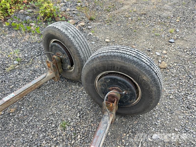 Quantity of (2) Axle 轴