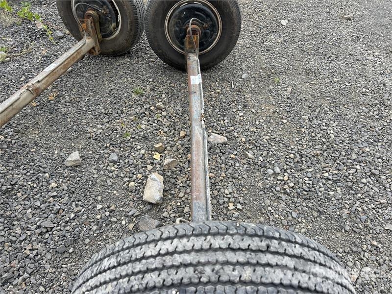 Quantity of (2) Axle 轴