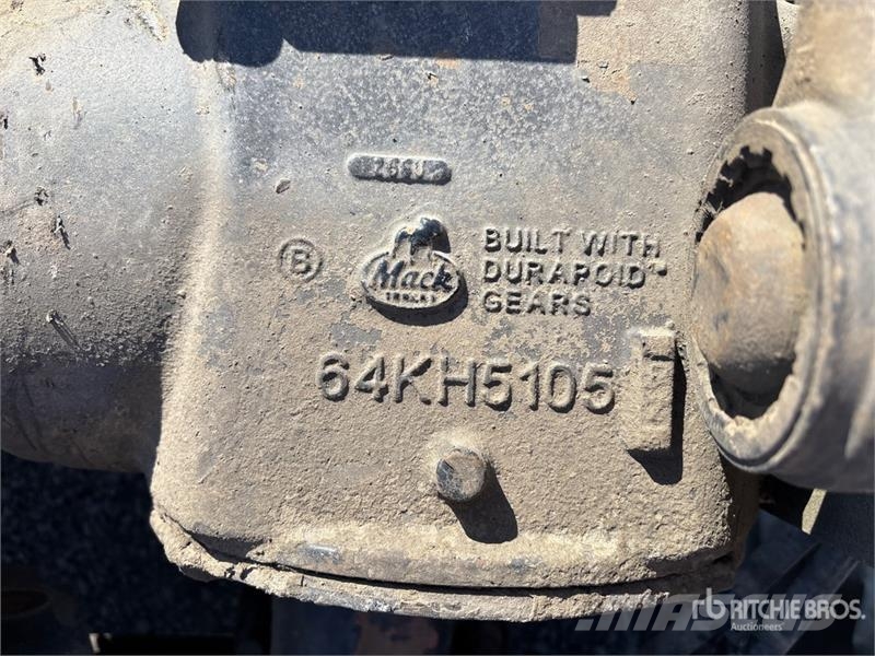 Quantity of (2) Axle - Fits Mack アクスル