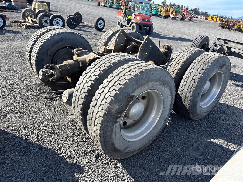 Quantity of (2) Axle - Fits Mack アクスル