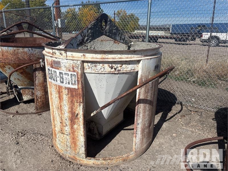  Quantity of (2) Car-Bro equipment Concrete Bucket Zubehör