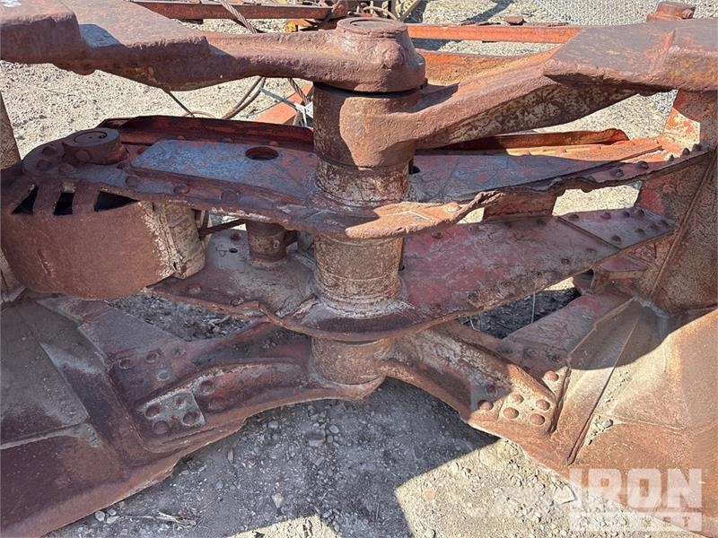 Quantity of (2) Clamshell Digging Buckets Запчастини для кранів