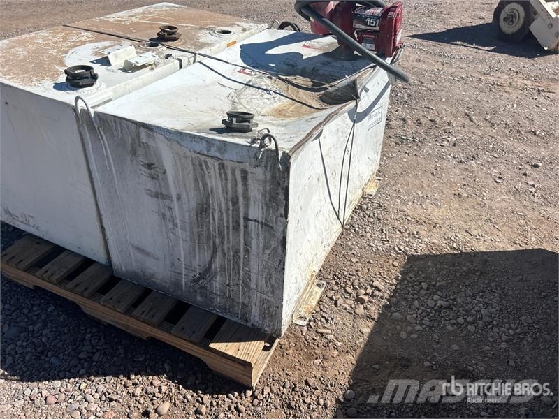Quantity of (2) CW 2 Fuel Cell Andere Zubehörteile