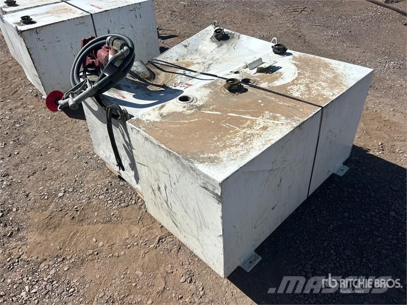 Quantity of (2) CW 2 Fuel Cell Andere Zubehörteile