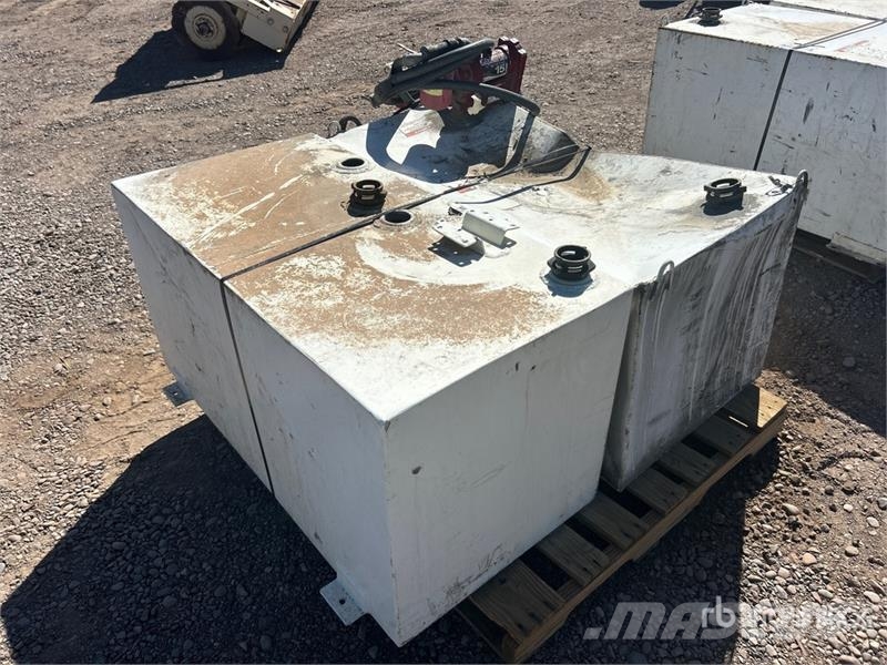 Quantity of (2) CW 2 Fuel Cell Andere Zubehörteile