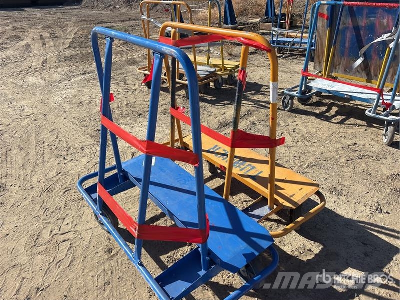 Quantity of (2) Drywall Carts Hejsespil, hejseværk og materialelifte