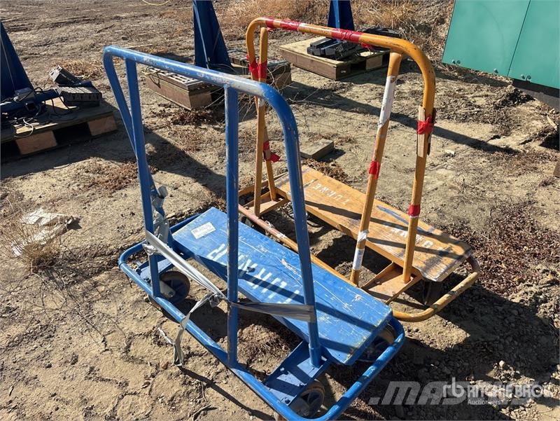 Quantity of (2) Drywall Carts Hejsespil, hejseværk og materialelifte