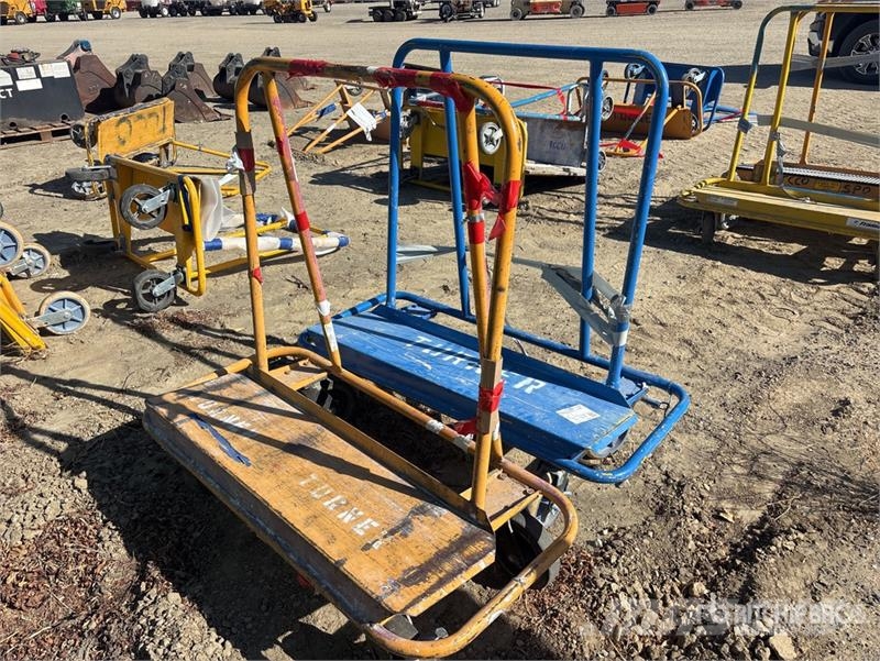 Quantity of (2) Drywall Carts Hejsespil, hejseværk og materialelifte