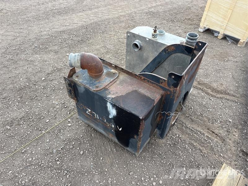 Quantity of (2) Fuel tank 其他組件