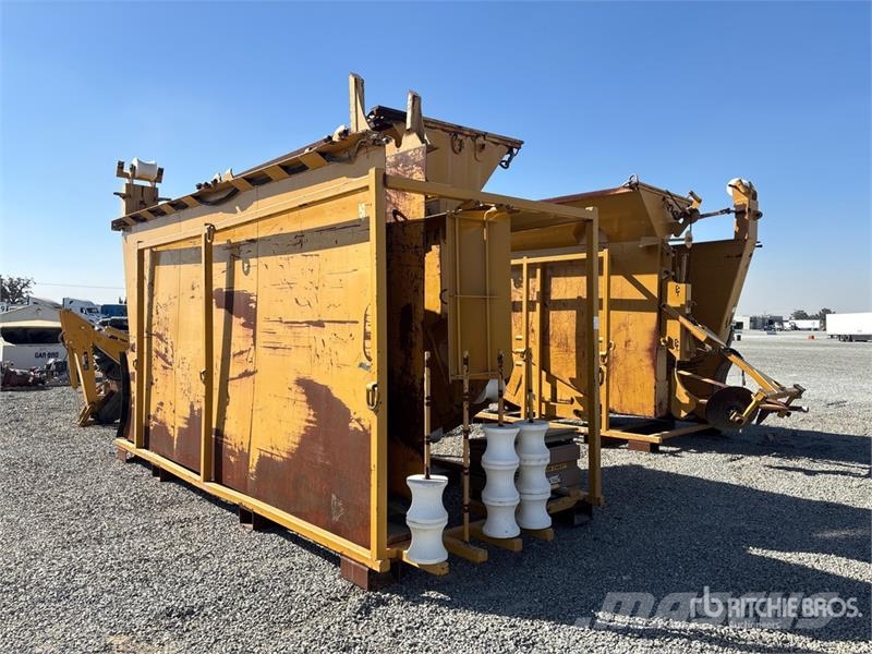Quantity of (2) Hydramaxx 2520 Cable Laydown Boxes Outros Florestal