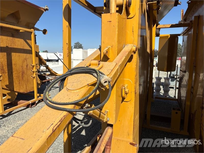 Quantity of (2) Hydramaxx 2520 Cable Laydown Boxes Outros Florestal