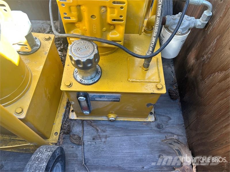 Quantity of (2) Hydraulic Power Pack Pilotna hidravlična kladiva