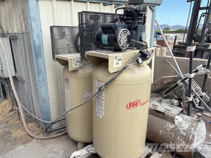  Quantity of (2) Ingersoll Rand TS5 Air Compressor مكابس