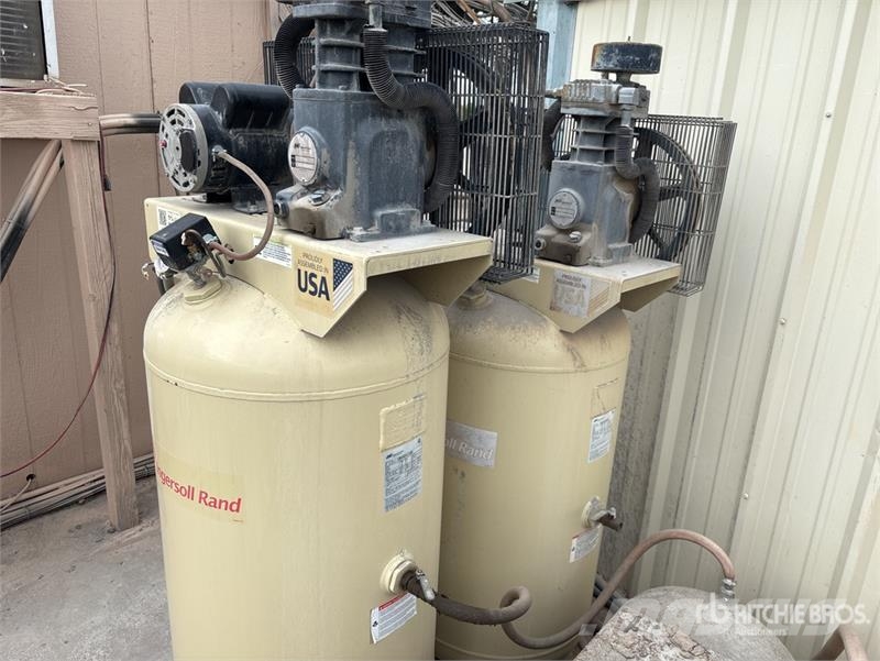  Quantity of (2) Ingersoll Rand TS5 Air Compressor مكابس