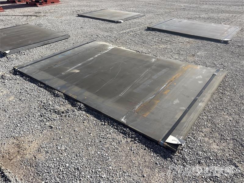 Quantity of (2) Kit Containers 72 in x 112 in Ste Компоненты строительной техники