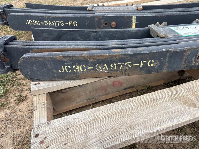  Quantity of (2) Leaf Springs Коммерческий транспорт - Другие