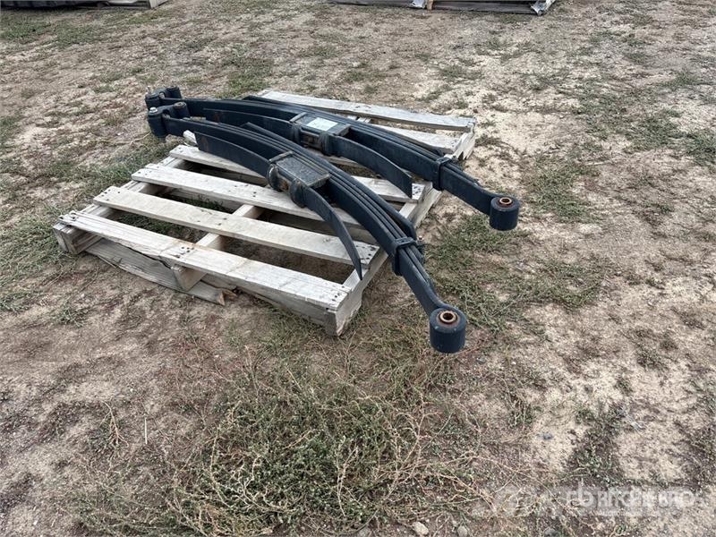  Quantity of (2) Leaf Springs Коммерческий транспорт - Другие