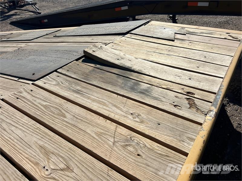 Quantity of (2) Loading Ramps Andere Zubehörteile