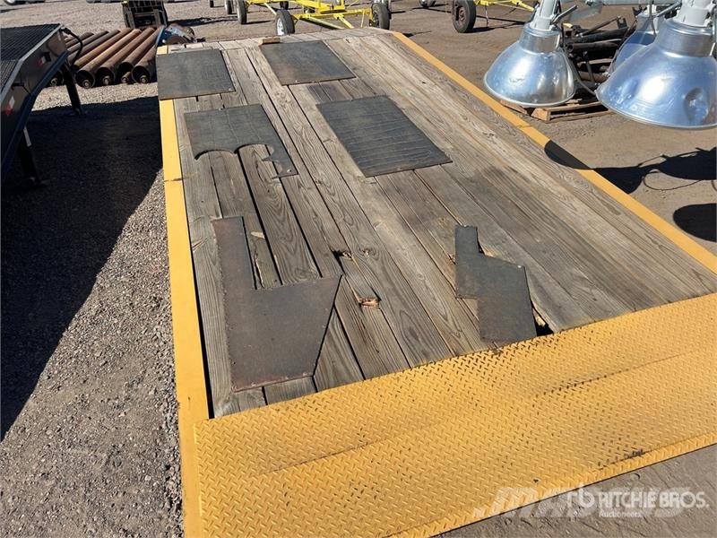 Quantity of (2) Loading Ramps Andere Zubehörteile