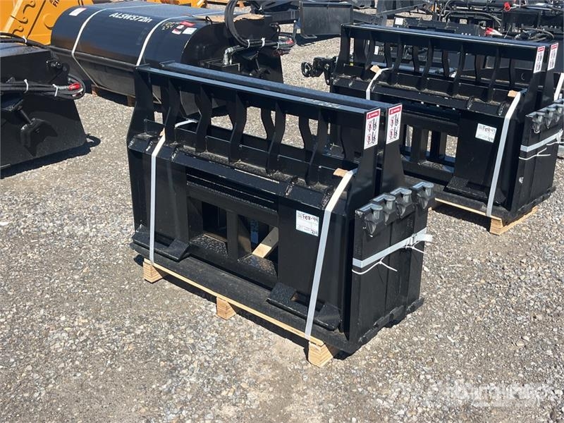  Quantity of (2)  LYALS ALSF48 48 in Skid Steer For Çatallar
