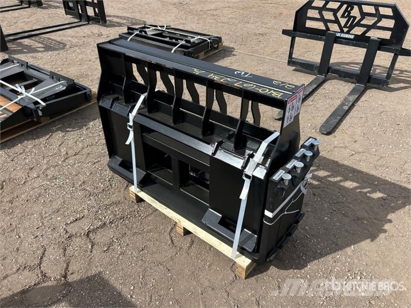  Quantity of (2)  LYALS ALSF48 48 in Skid Steer For フォーク