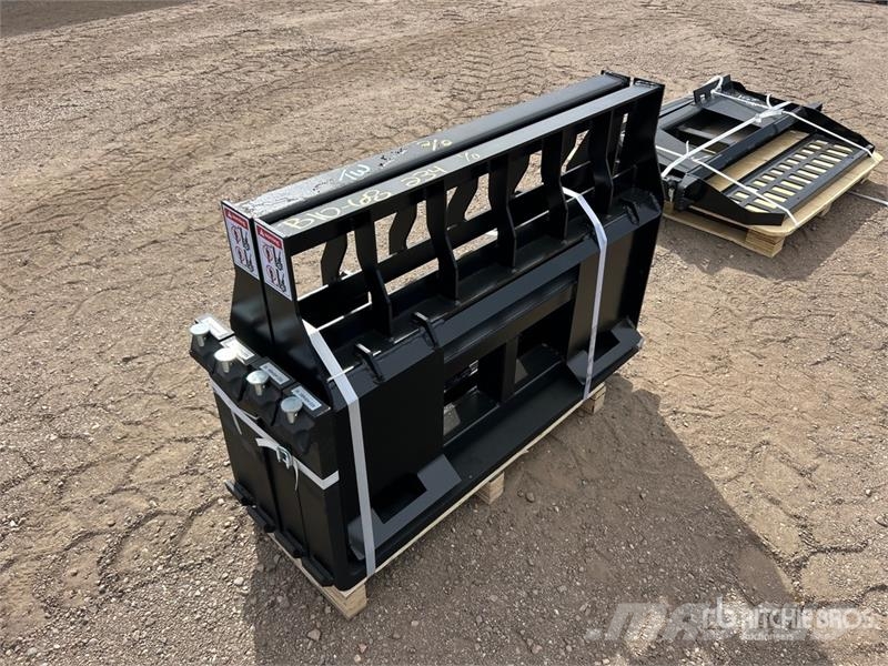  Quantity of (2)  LYALS ALSF48 48 in Skid Steer For フォーク