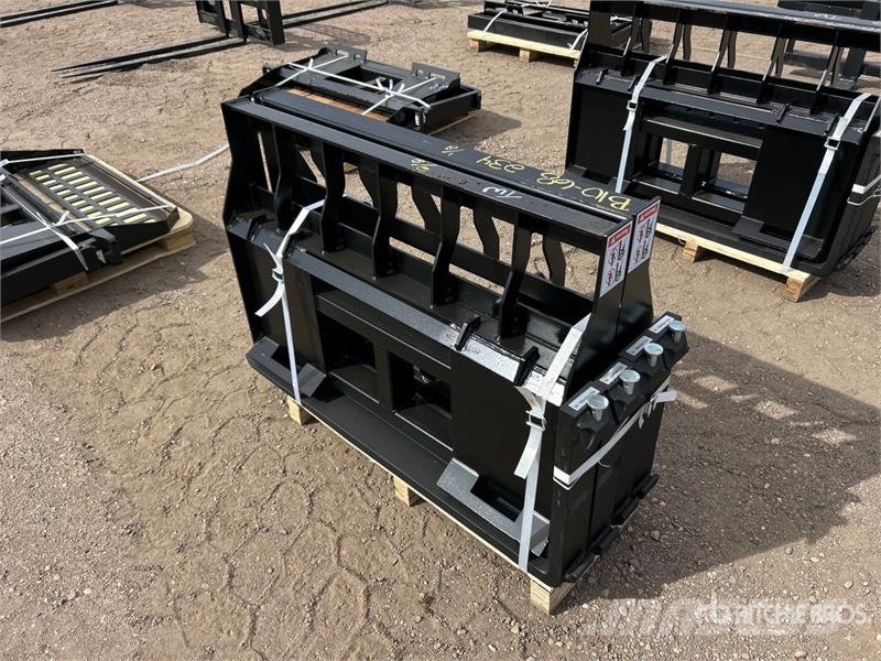  Quantity of (2)  LYALS ALSF48 48 in Skid Steer For フォーク