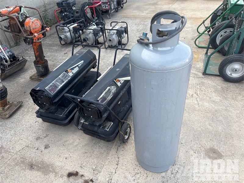 Quantity of (2) Mr. Heater 175000 BTU Space Heater Equipamento de aquecimento e descongelamento