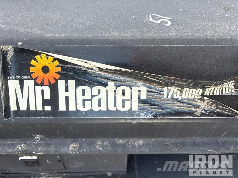 Quantity of (2) Mr. Heater 175000 BTU Space Heater Equipamento de aquecimento e descongelamento