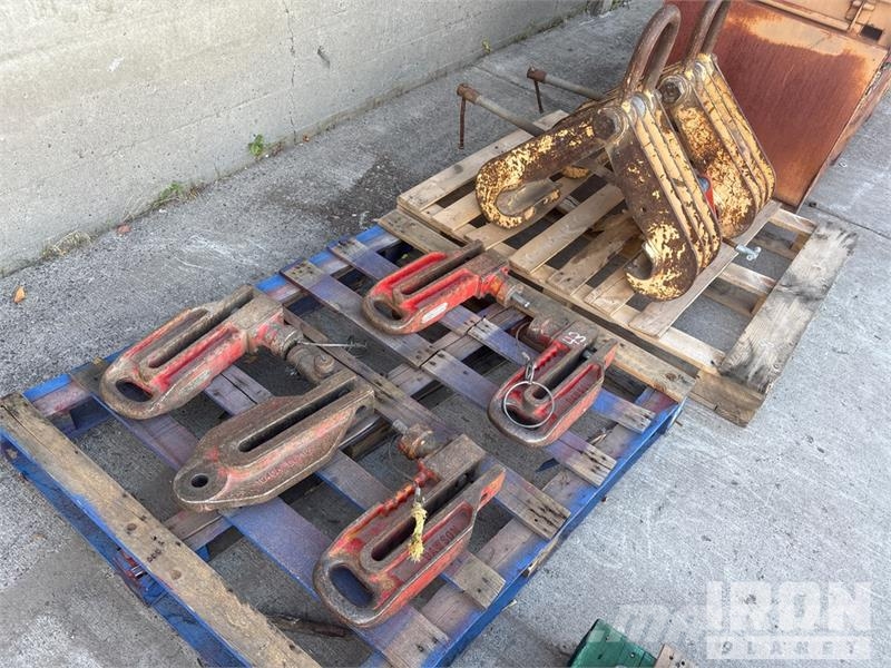 Quantity of (2) Pallets of Glimmers Utilaje construcții - Altele
